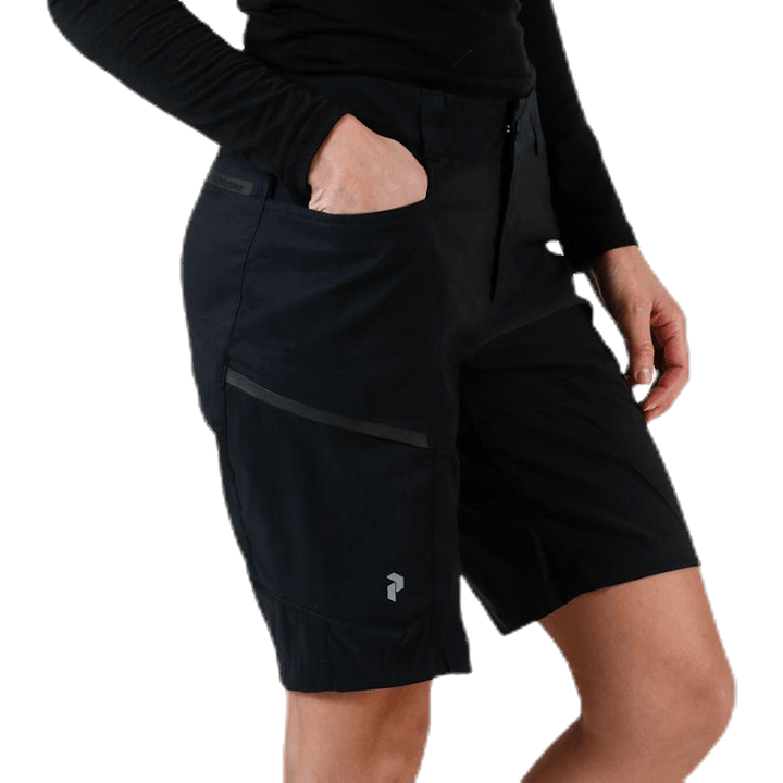 Iconiq Long Shorts Black