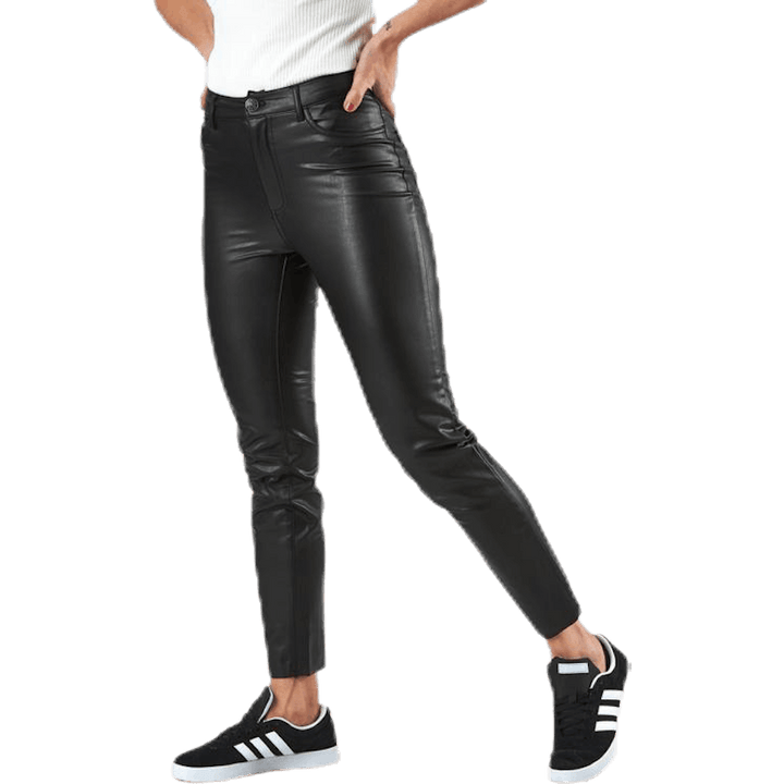 Emily Pant Schwarz