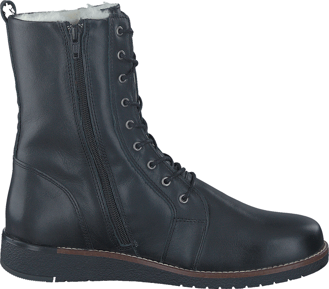 Karina P-bla Black
