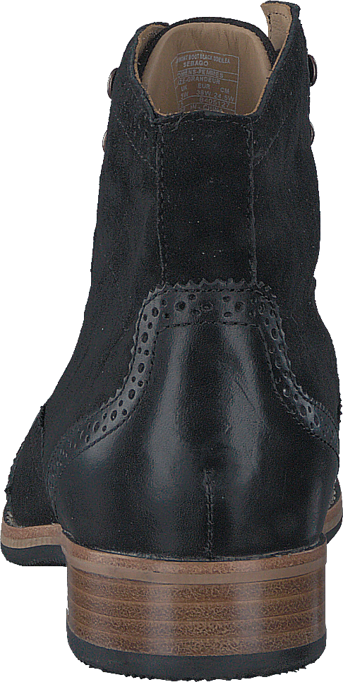 Claremont Boot Black