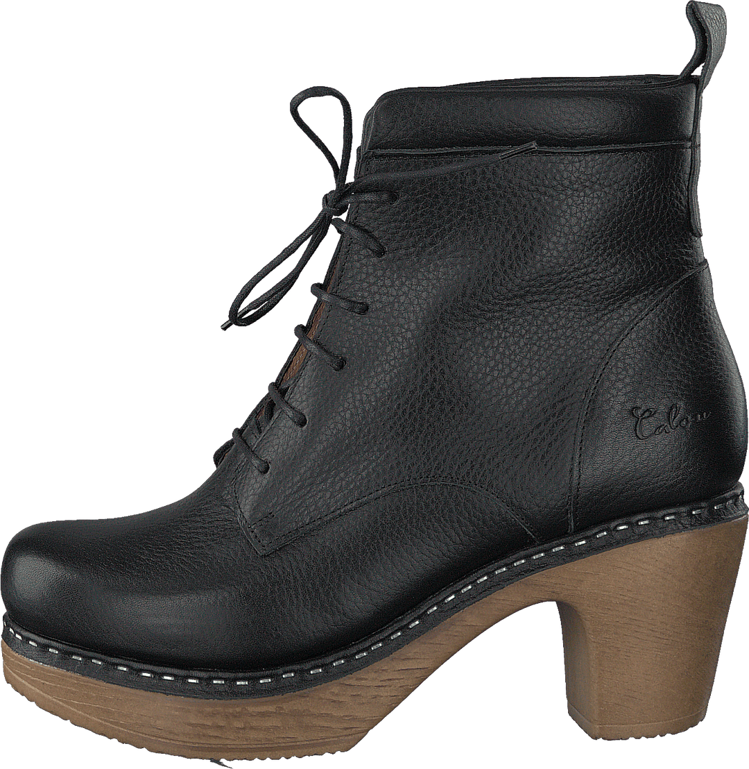 Majken Black