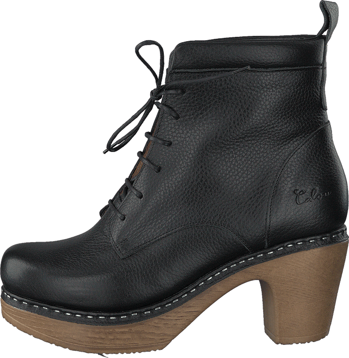 Majken Black