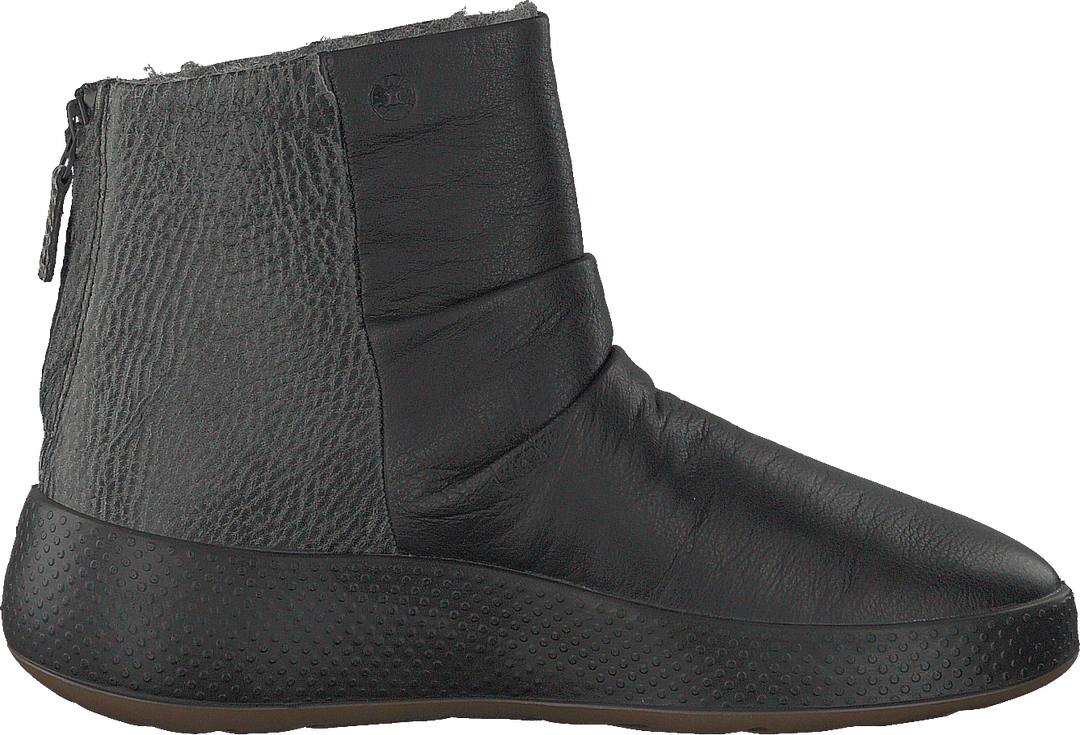 Ukiuk Black