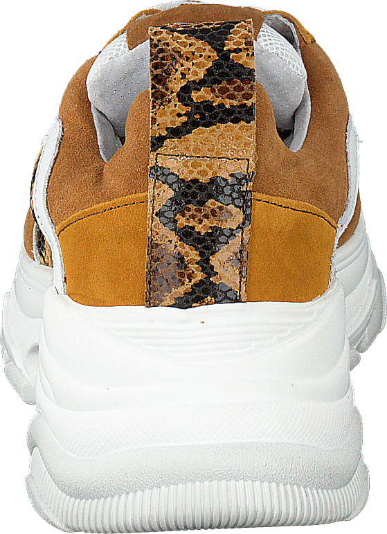 Mynthe Tan Snake