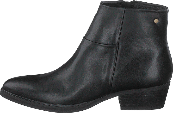 Dashed Black