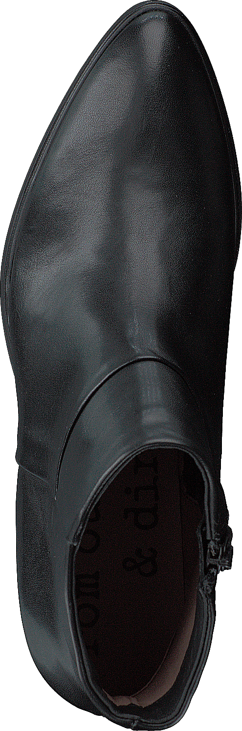 Dashed Black
