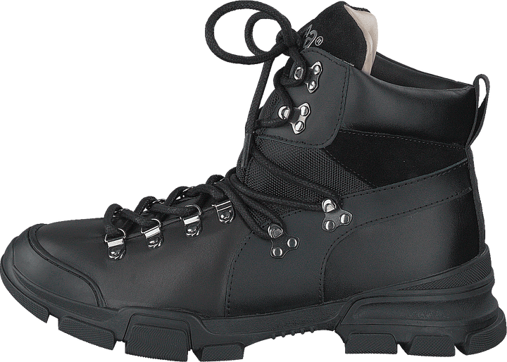 Tracking Boot Black