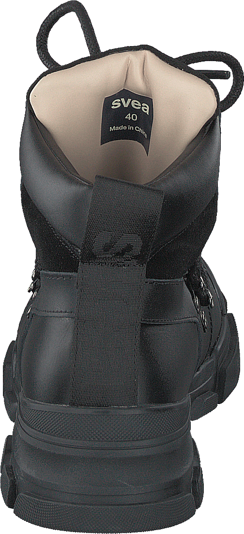 Tracking Boot Black