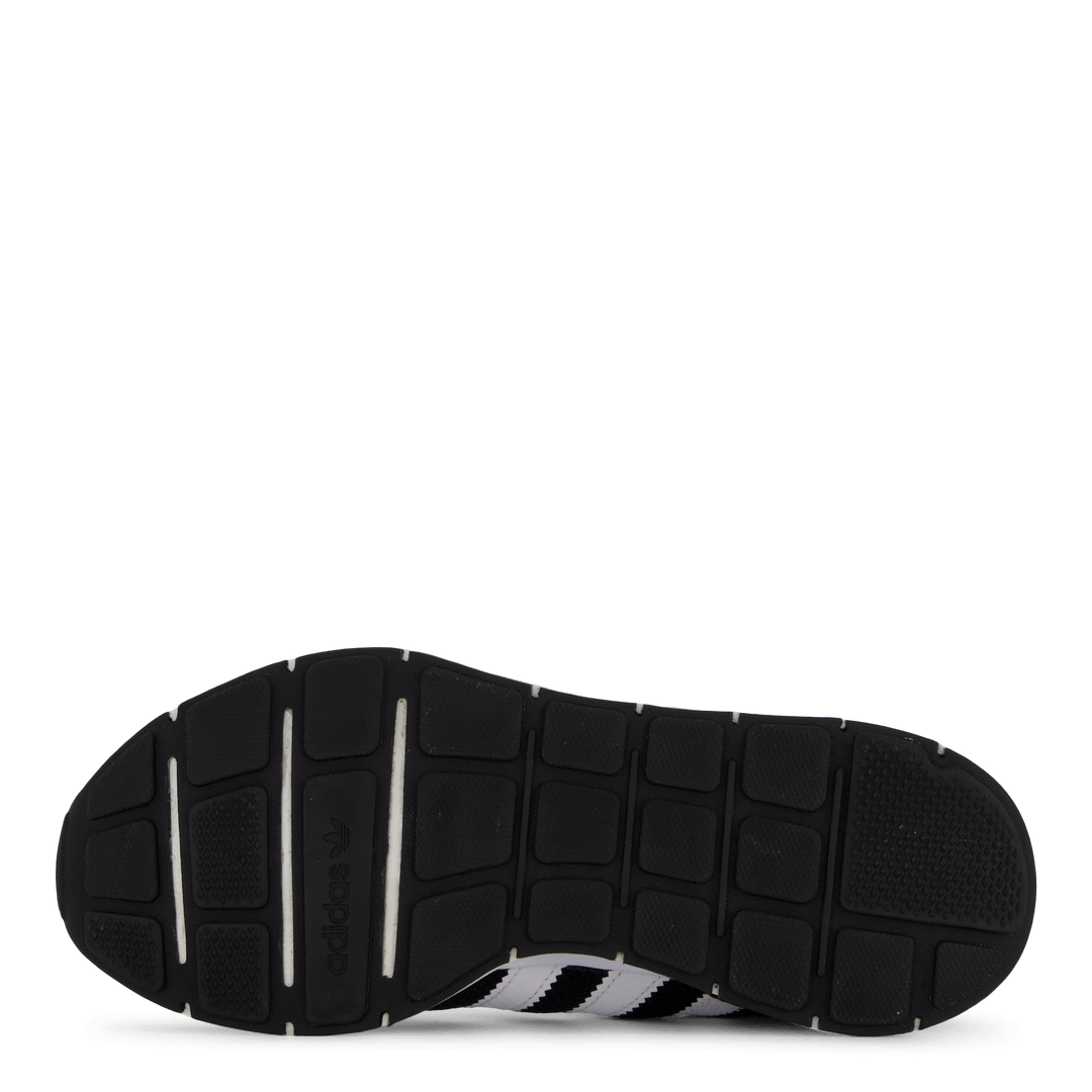 Swift Run Rf Core Black/ftwr White/core Bla