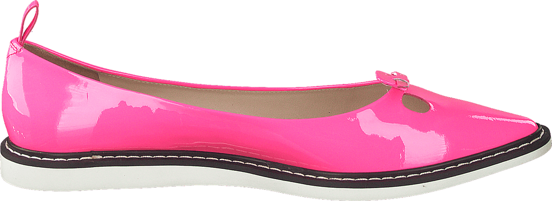 La chaussure de la souris rose fluo