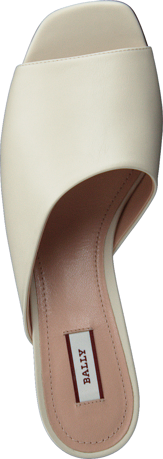 Carin 45 008, Bone 15