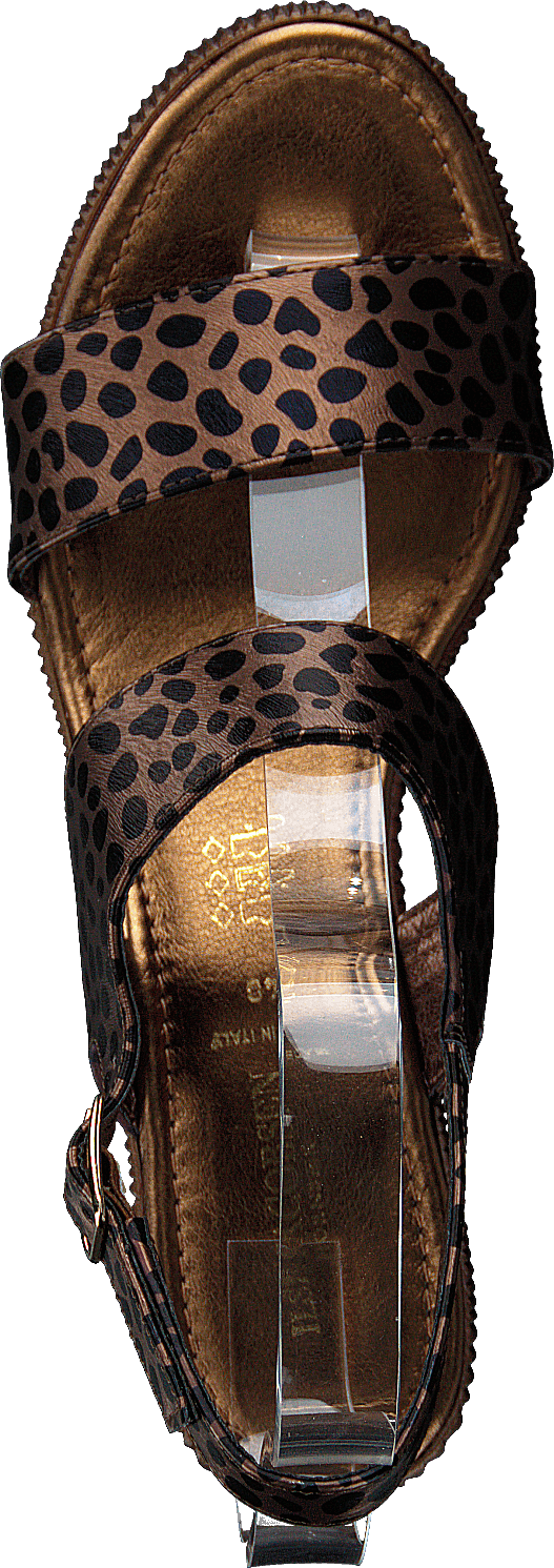 Leoonora5060 Light Chestnut