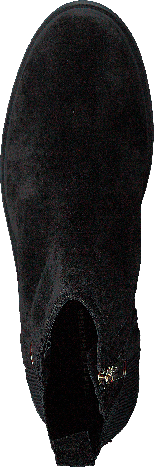 Essential Flat Boot Schwarz