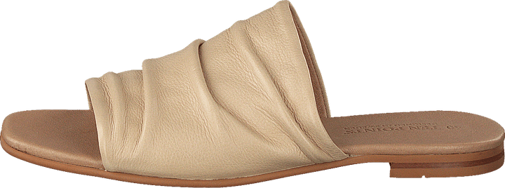 Madeleine Sand