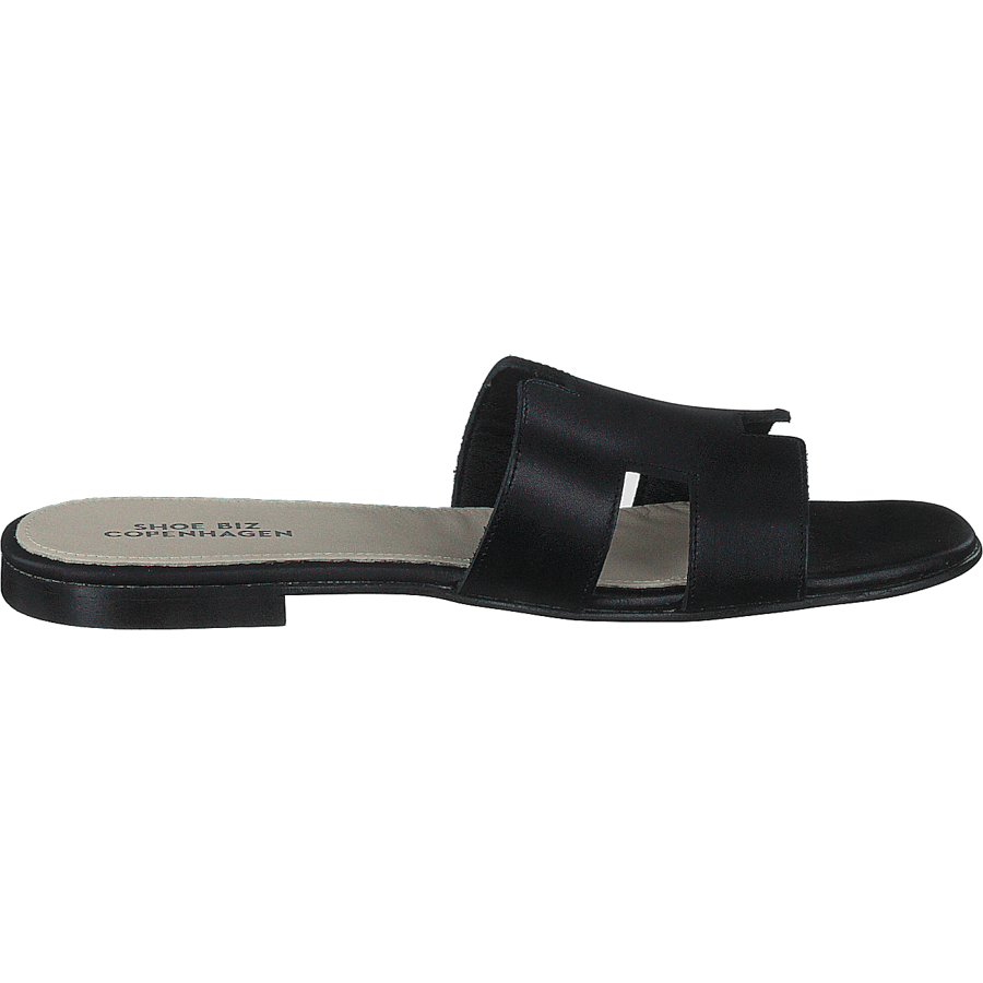 Claire Plain Black