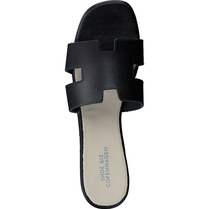 Claire Plain Black