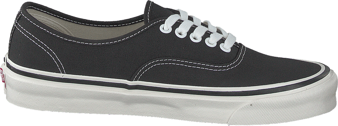 Authentic 44 Dx Svart