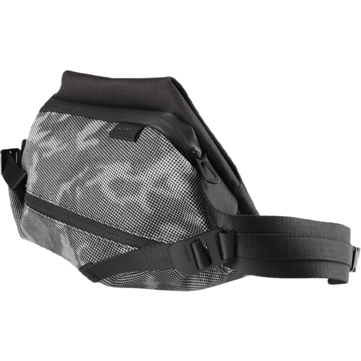 Isarau Gray