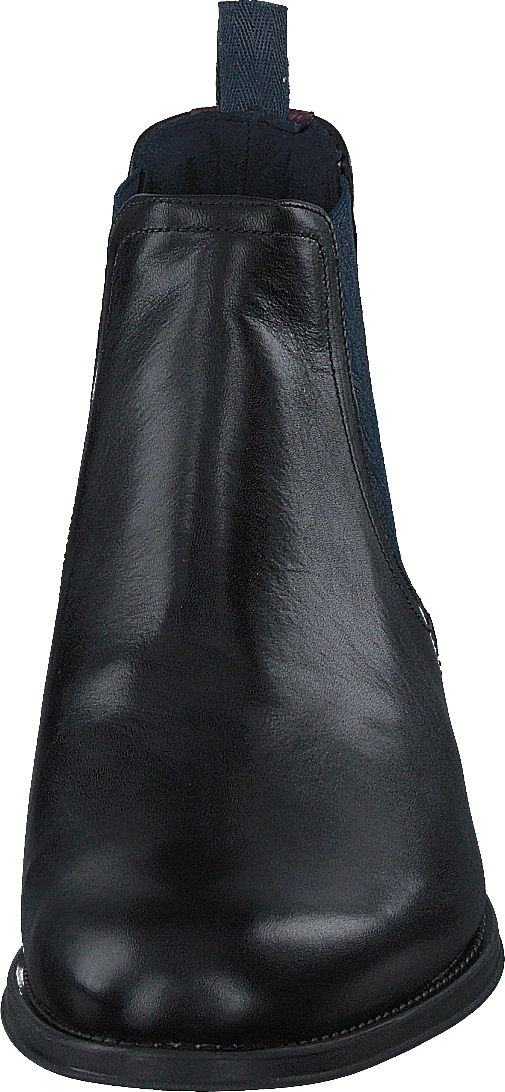 Tradd Black