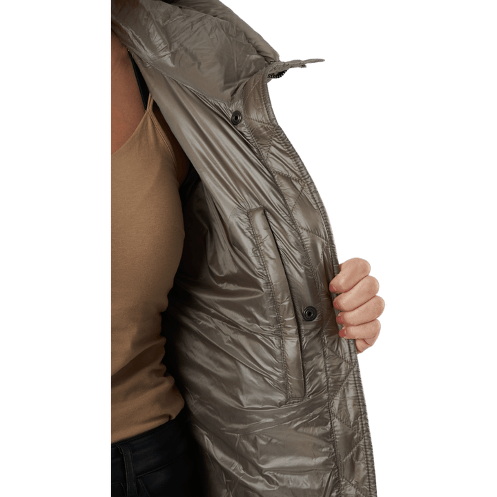 Ariella W Mantel Fallen Rock