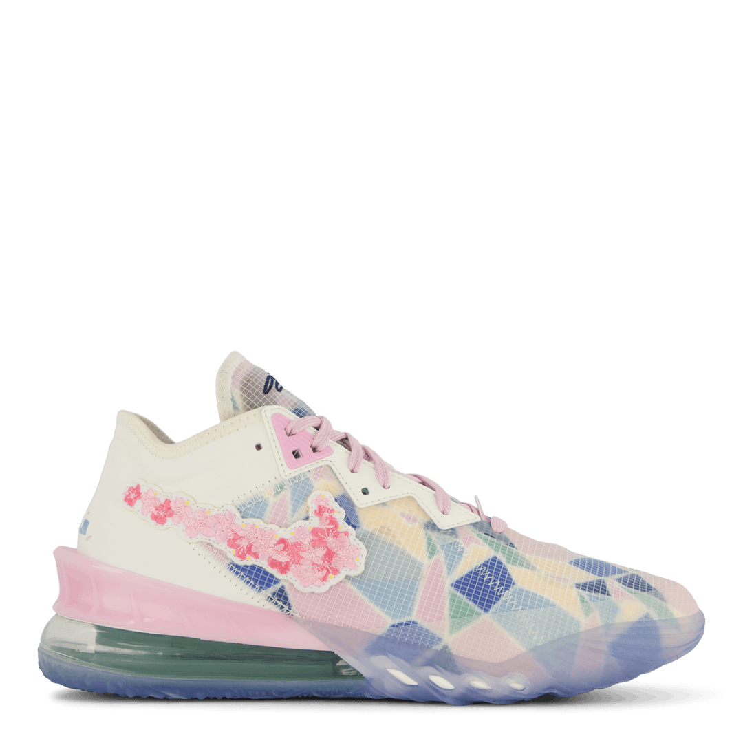 LeBron XVIII Low