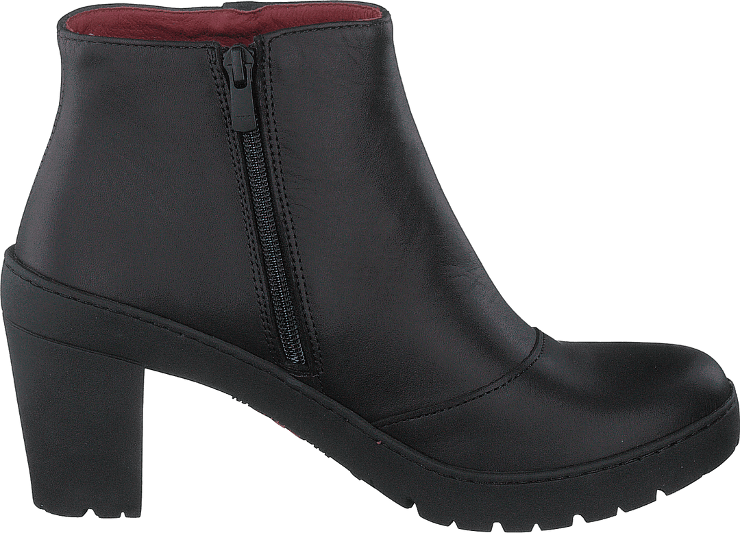 Travel Black