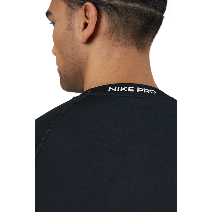 Nike Pro Dri-FIT Men's Tight Fit Long-Sleeve Top BLACK/WHITE