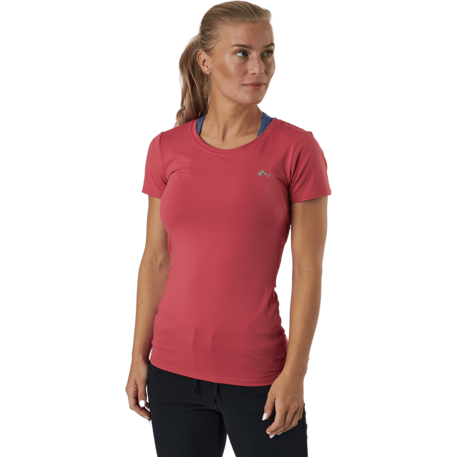 Onpclarisa Ss Training Tee Holly Berry