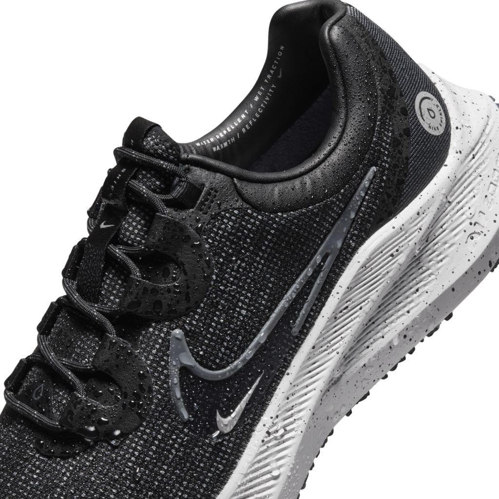 Winflo 8 Shield Men's Running  Black/iron Grey-metallic Silve