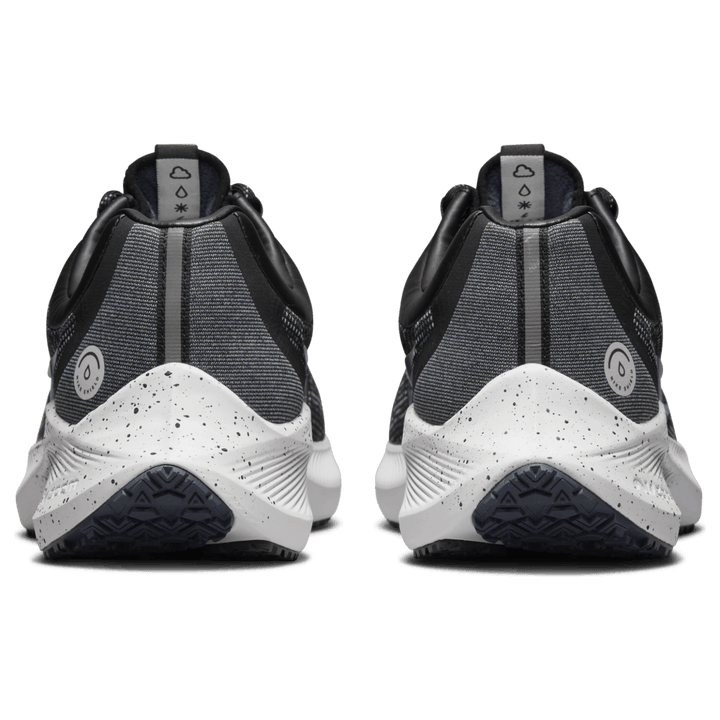 Winflo 8 Shield Men's Running  Black/iron Grey-metallic Silve