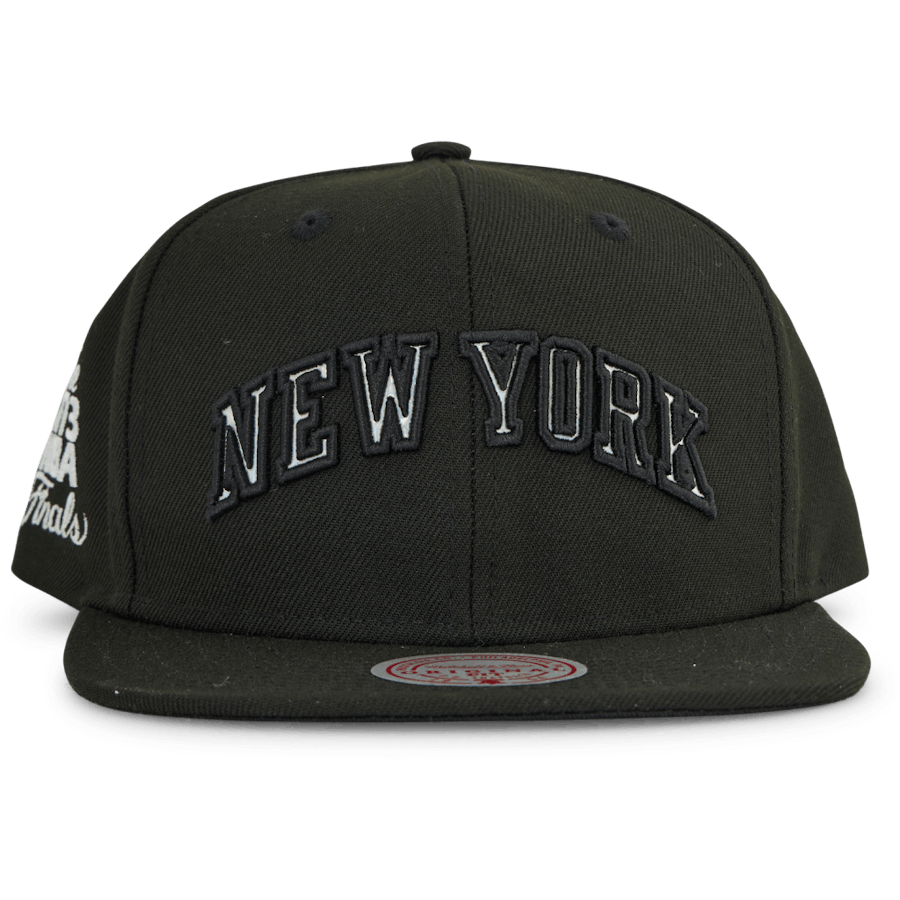 Knicks Iridescent Wordmark Snapback HWC
