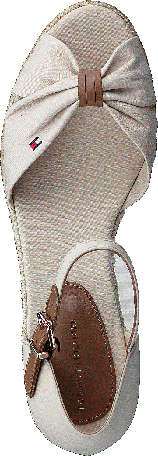 Základné otvorené topánky so stredným klinom Classic Beige