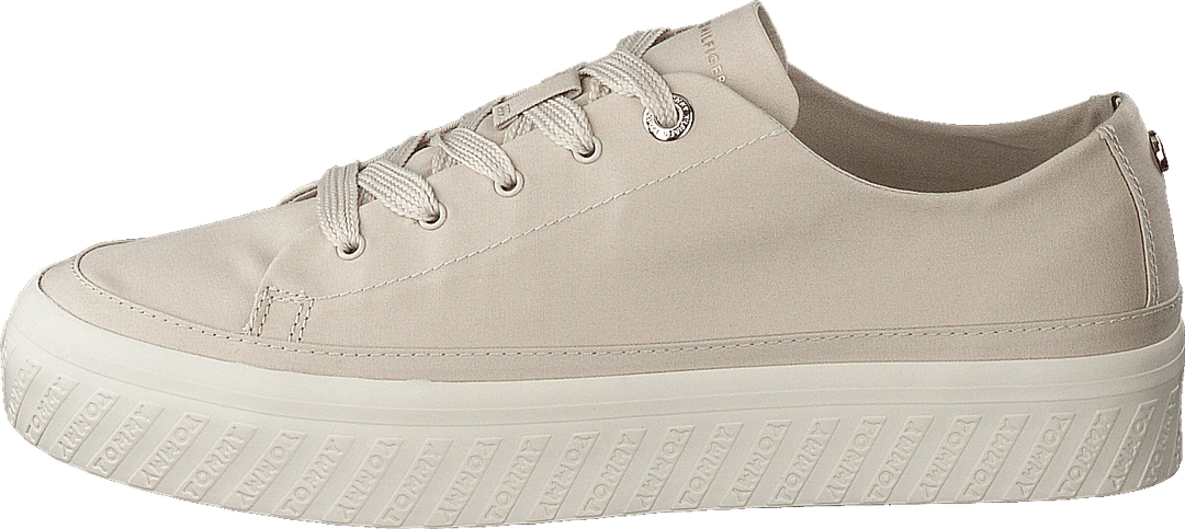 Monochromatic Vulc Sneaker Beige