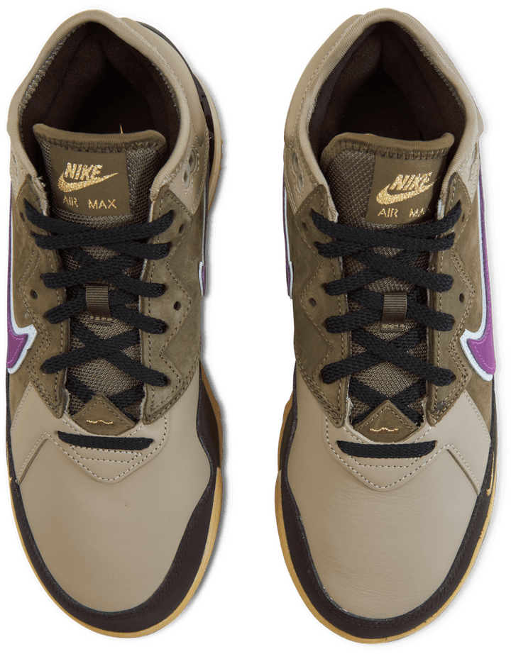 LeBron XVIII basso