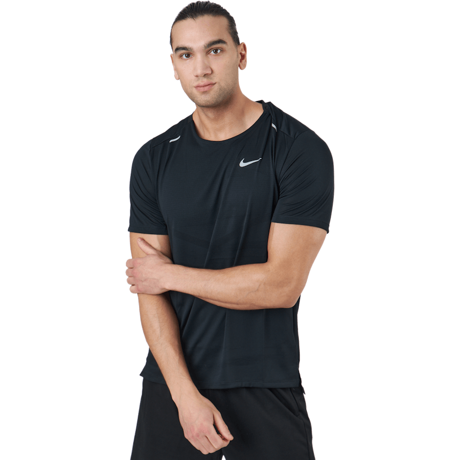 Dri-FIT Rise 365 Moški tekaški top s kratkimi rokavi BLACK/REFLECTIVE SILV