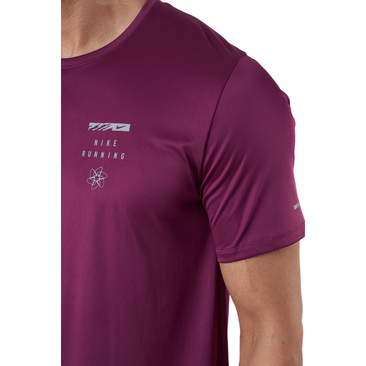 Nike Dri-fit Uv Run Division M Sangria/reflective Silv