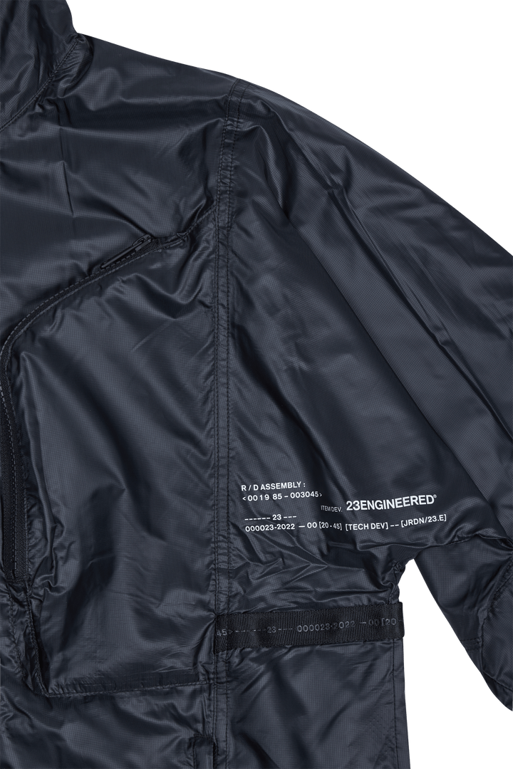 M J 23eng Stmt Track Jkt