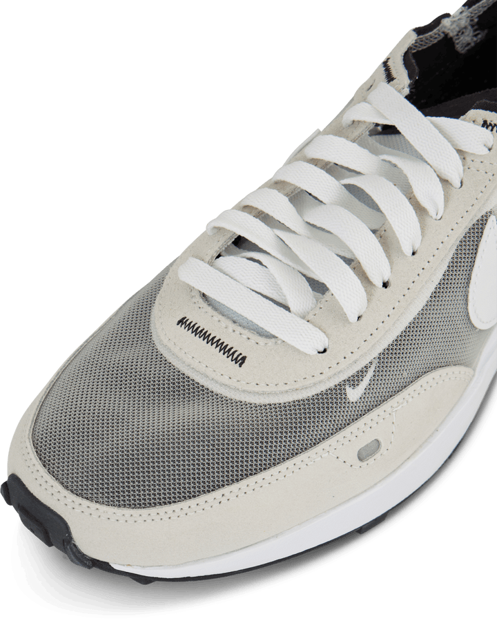 Nike Waffle One Summit