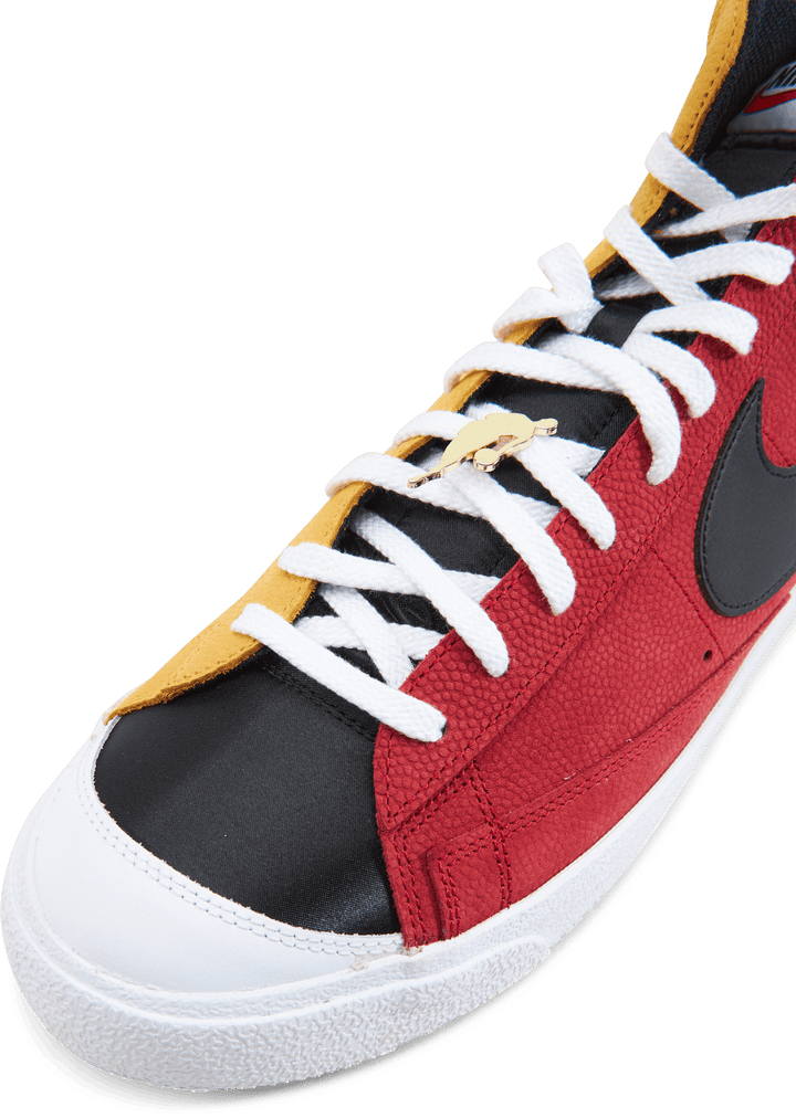 Nike Blazer Mid '77 Emb