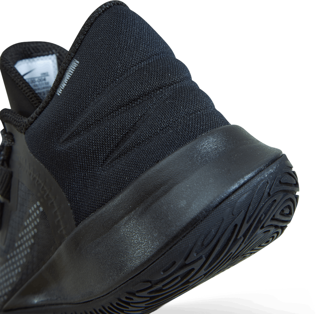 Kyrie Flytrap V