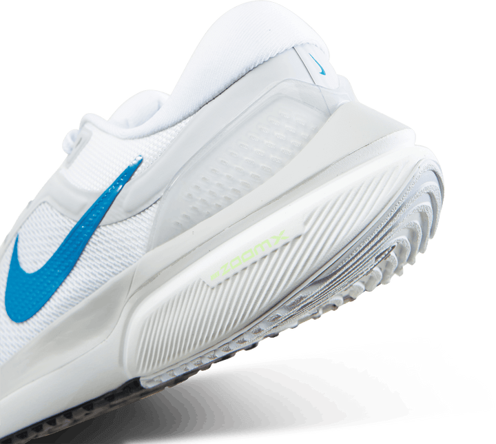 Nike Air Zoom Vomero 16