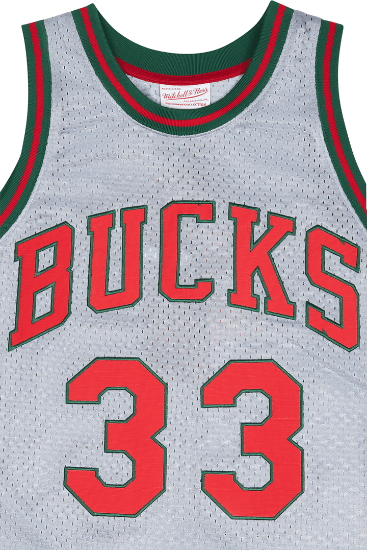 Bucks 75º Swingman