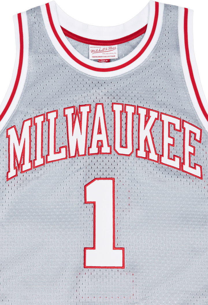 Bucks 75º Swingman