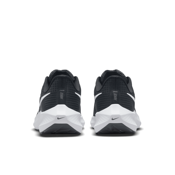 Air Zoom Pegasus 39 Damskor för landsvägslöpning SVART/WHITE-DK SMOKE GREY