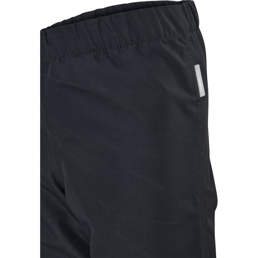 Kaura Black