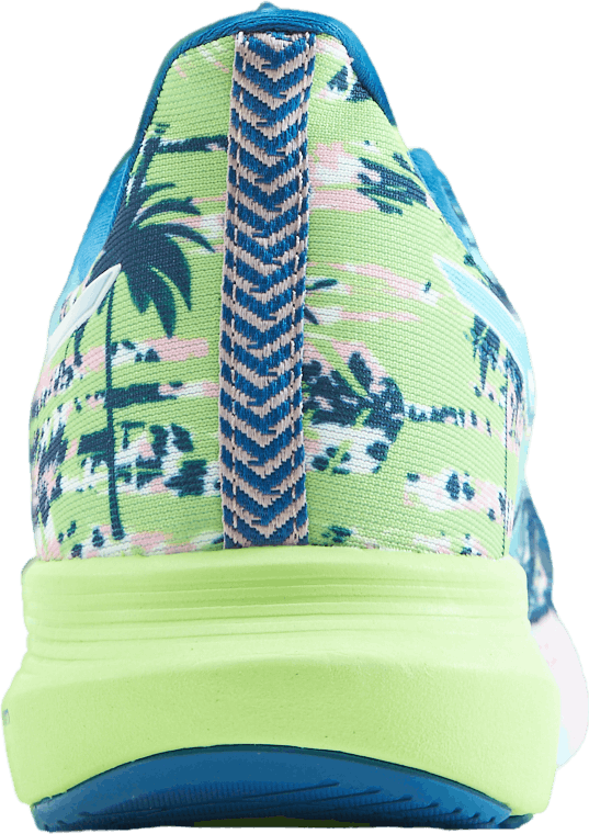 Noosa Tri 14 Lake Drive/white