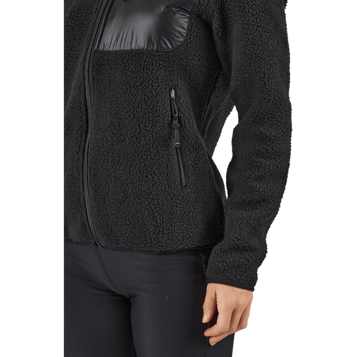 Charlotte Jacke Schwarz