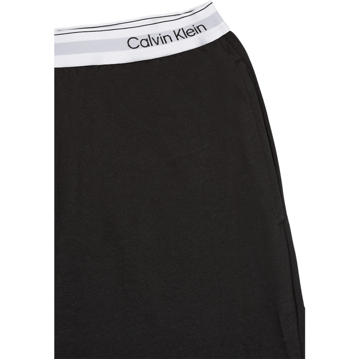 Sleep Short Black
