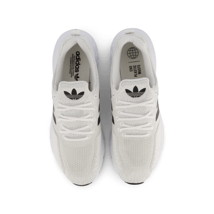 Swift Run 22 Footwear White / Core Black