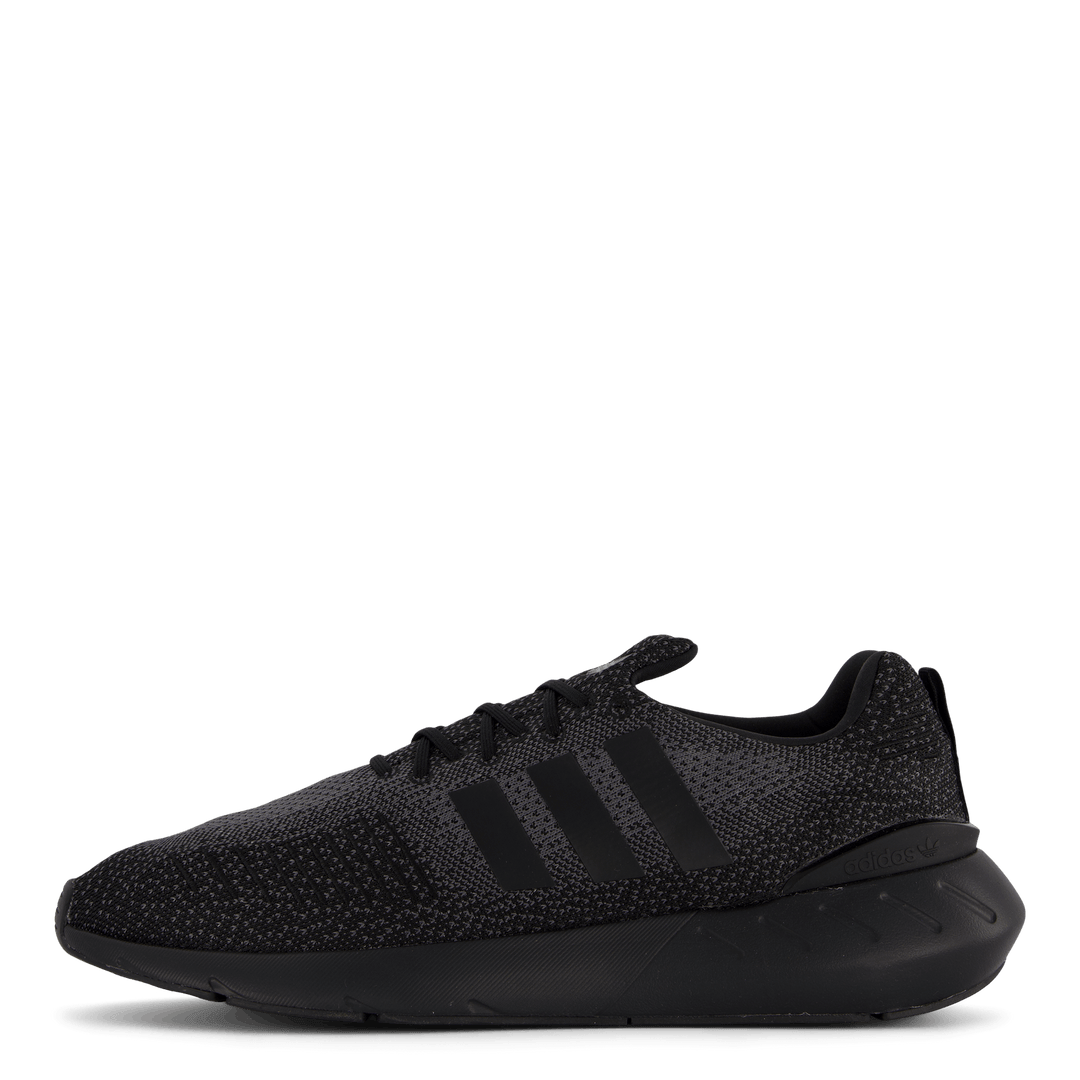 Swift Run 22 Core Black / Core Black